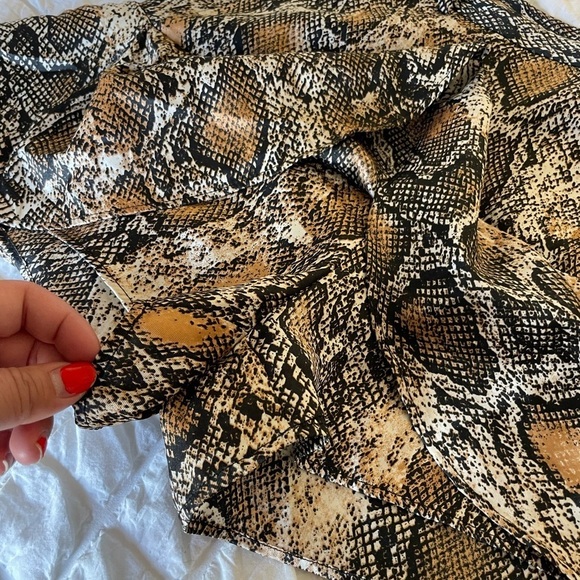 Zara snake print mini ruffle skorts - Picture 5 of 9